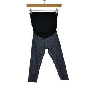 Beyond Yoga Beyond The Bump Crop Maternity Leggings Sz XS Charcoal Gray